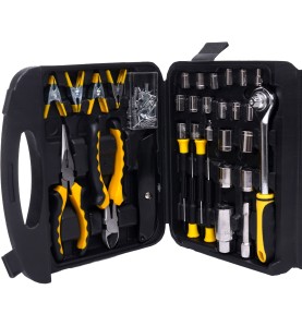 Werkzeugset KD10831 - Ansicht des Kofferinneren mit Handwerkzeugen
