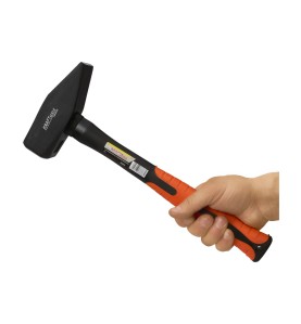 Schlosserhammer Fiberglass 2kg in der Hand gehalten - Produktgröße