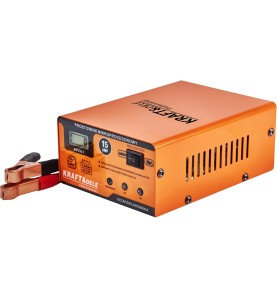 Widok z boku na prostownik mikroprocesorowy 15A 6/12V KD1917
