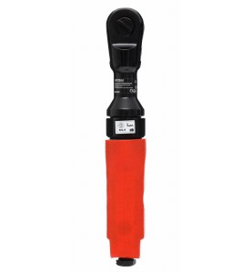 Grzechotka pneumatyczna 1/2" KD1435 zbliżenie na tabliczkę znamionową