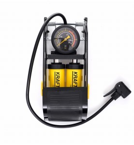 Pompka nożna z manometrem Kraft&Dele KD11824 - widok z góry na mechanizm pompujący