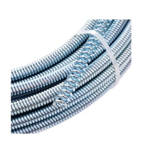 Zbliżenie na końcówkę spirali do udrażniania rur 9mm x 10m