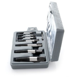Wykrętaki do zerwanych śrub 8 el. KD10262 - zestaw w otwartym etui, ujęcie z perspektywy