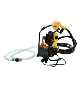 Dystrybutor oleju KD1163 - widok z boku na pompę i licznik