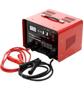 Batterieladegerät mit Starthilfe 180A 12/24V KD1914 – Schrägansicht mit Kabeln