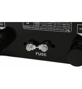 Batterieladegerät mit Starthilfe 180A 12/24V KD1914 – Nahaufnahme der Gerätesicherung