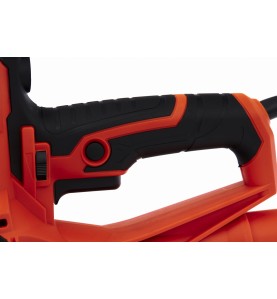Zbliżenie na rękojeść z włącznikiem szlifierki do gipsu KD3132