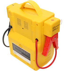 Jump starter KD1922 widok z tyłu z czerwonym zaciskiem