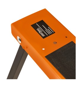 Nahaufnahme des Typenschilds am Rahmen des Arbeitsbocks KD507