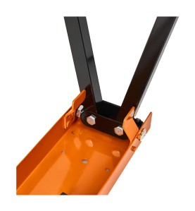 Zbliżenie na mechanizm mocowania nóg do ramy koziołka KD507