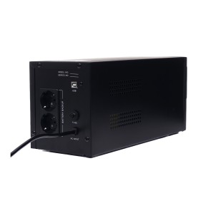 Zasilacz awaryjny UPS 2000VA 1200W LCD KD1930 - widok na tylny panel z gniazdami zasilania
