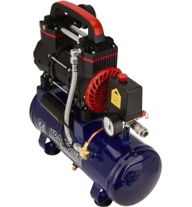 Kompresor bezolejowy 9L 1200W KD2127 - widok z góry pod kątem